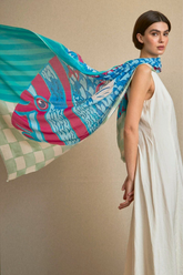 Maxi fish scarf