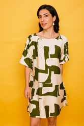 Kurzes grünes Tossa-Kleid