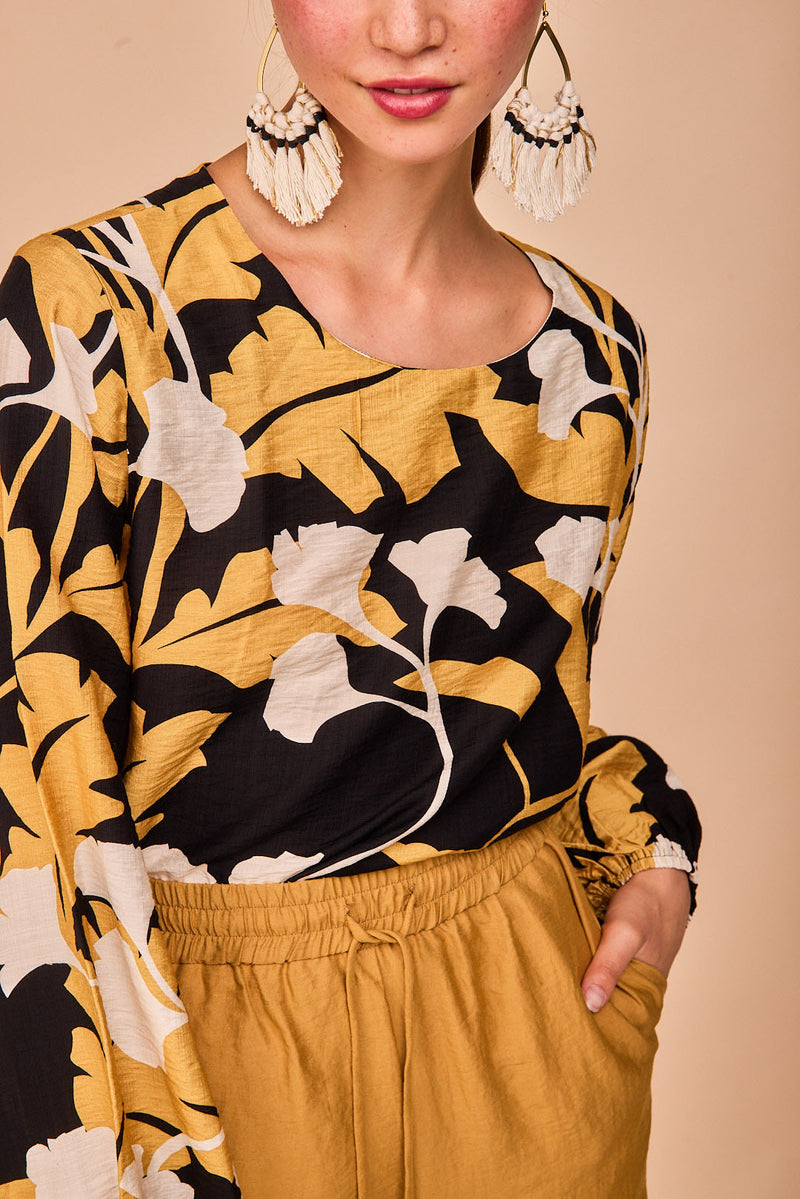 Camisa Puntal Flor Preta