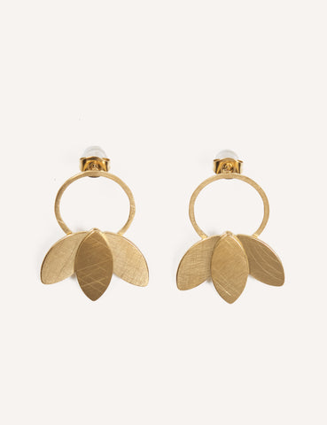 Pendiente círculo con hojas