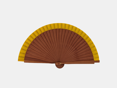 Spanish hand fan · Pear wood with cotton fabric · 19 cm