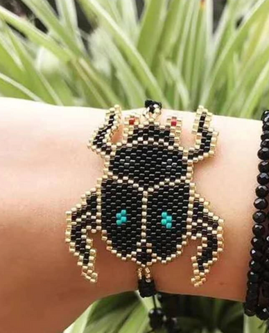 Pulsera del escarabajo de la suerte