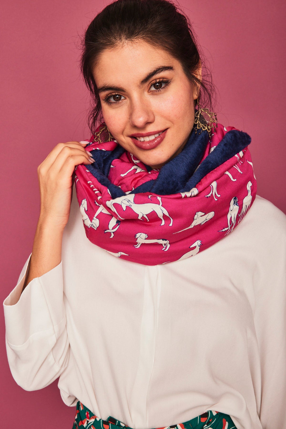 VERSCHIEDENE WINDHUNDHALS