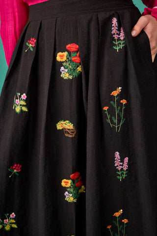 Falda Minsk Negra