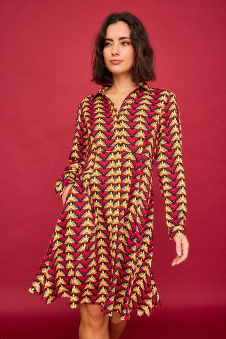 Vestido Corto Lago Triangulo Rojo