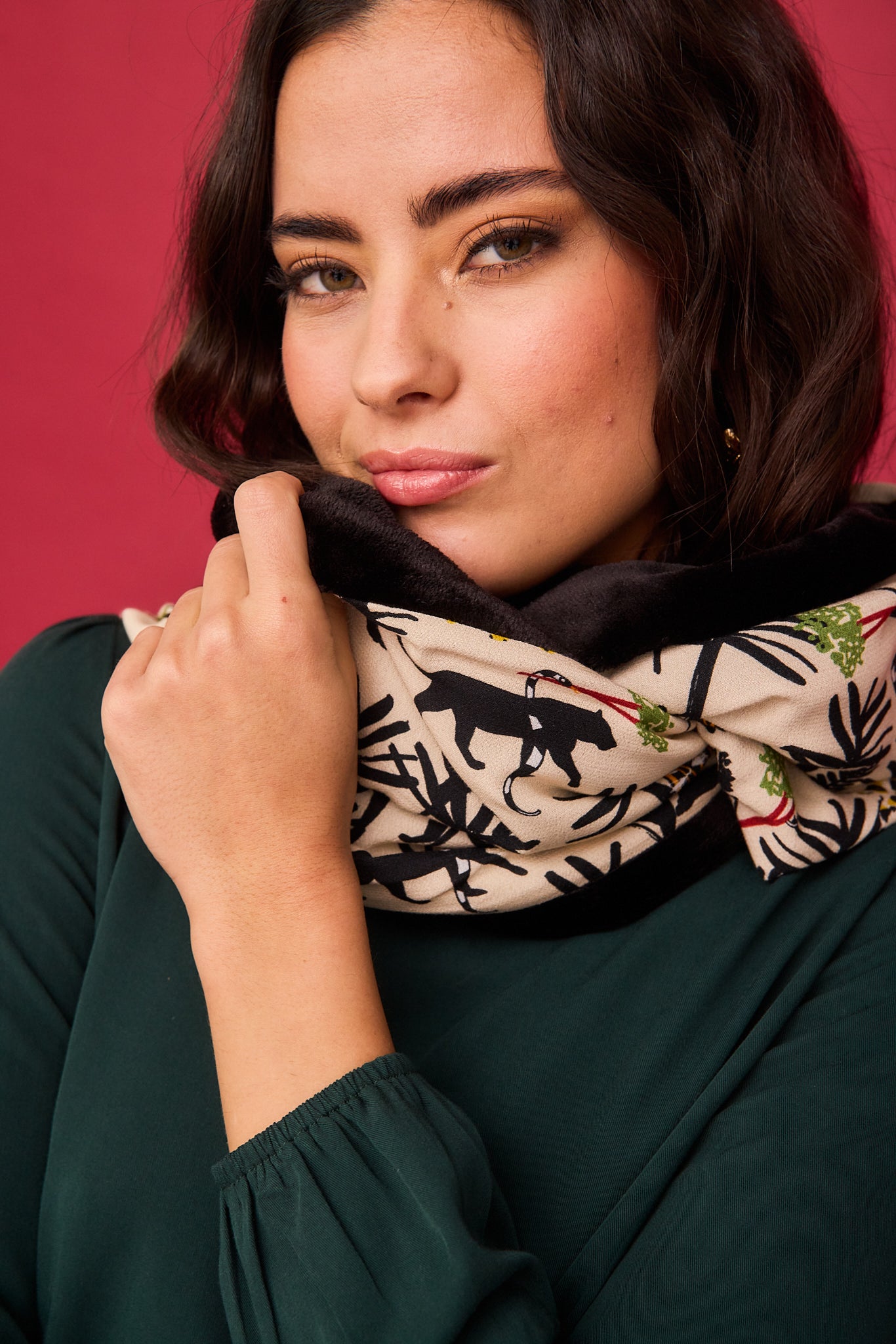 Oi25 Jungle Neck Collar