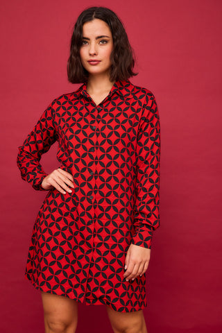 Rotes, kurzes Kleid mit geometrischem Beerenmuster