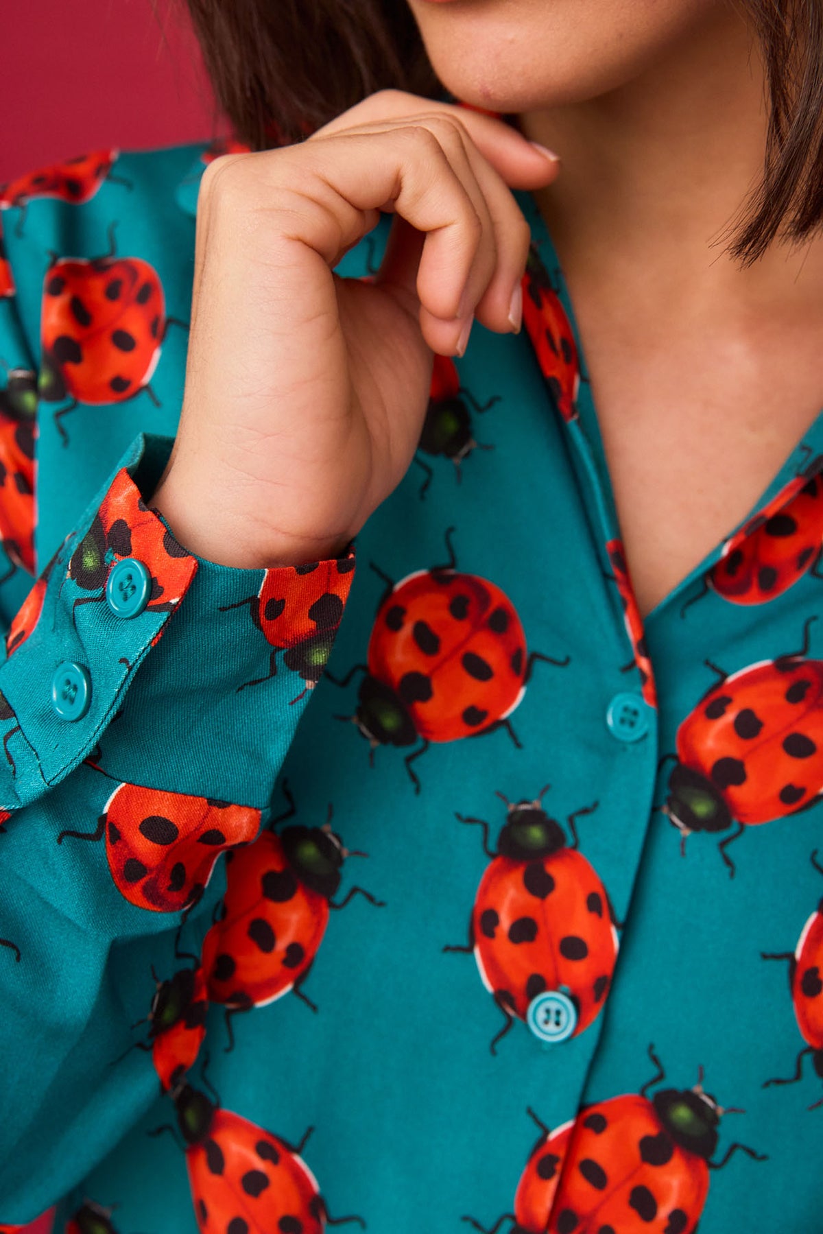 Camisa Castaña Mariquita