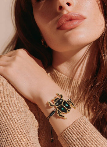 Pulsera del escarabajo de la suerte