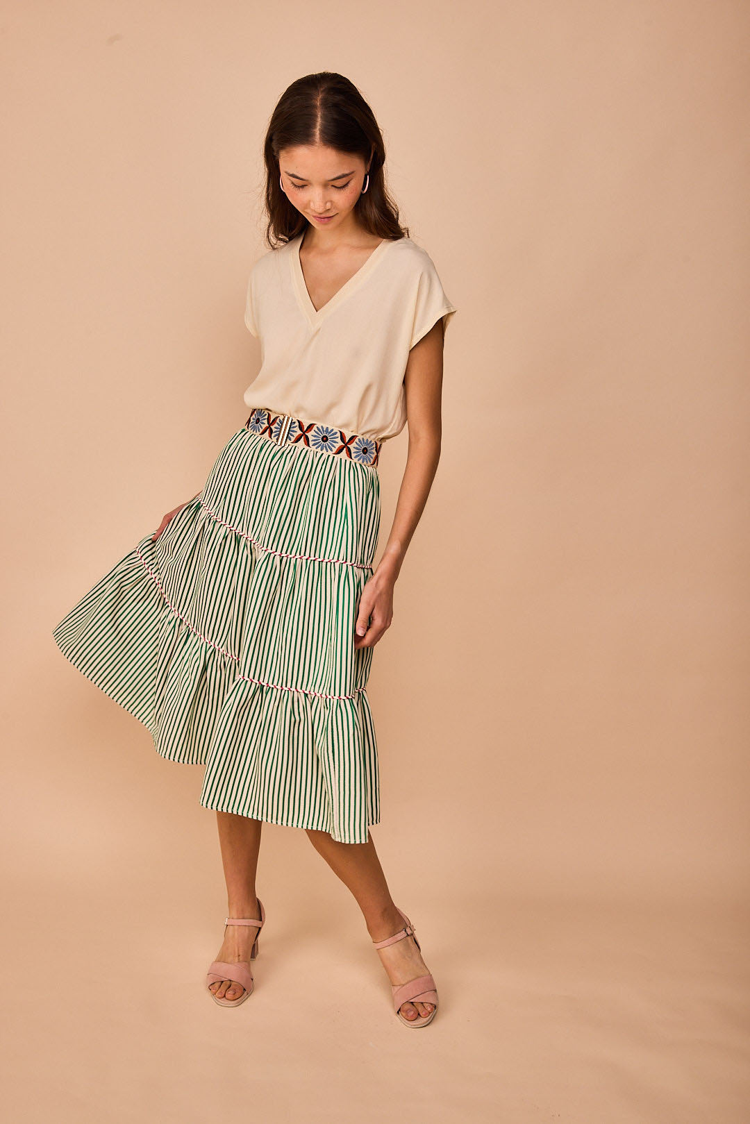 Colored elastic belts