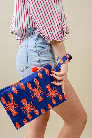 Wristlet handbag with lobster design