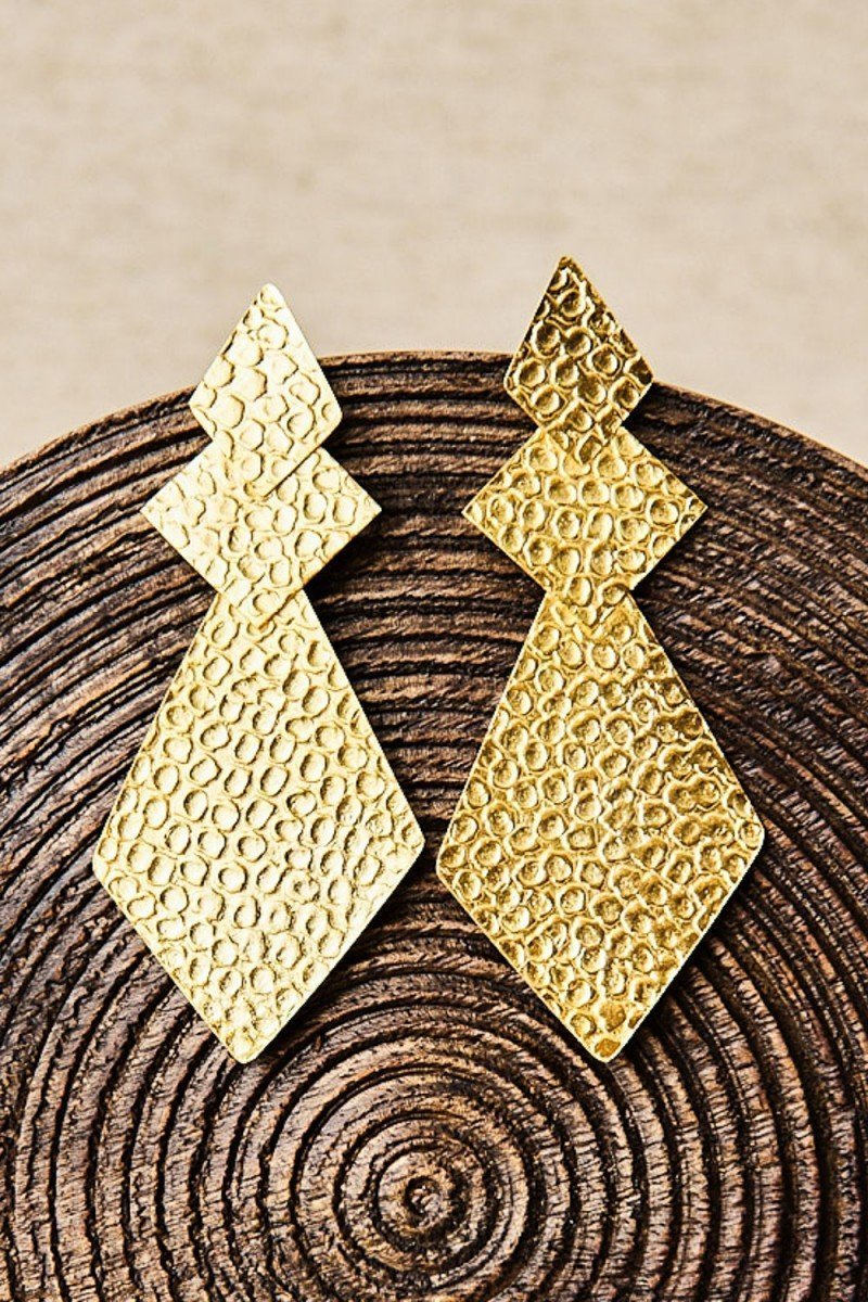 Women's 100% wool flap hat, size 31