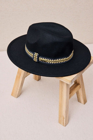 Damenmütze mit Klappe aus 100 % Wolle, Größe 31